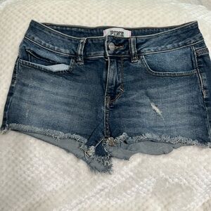 Victoria Secret Pink cut off shorts, frayed , 5 pockets , zipper and one button